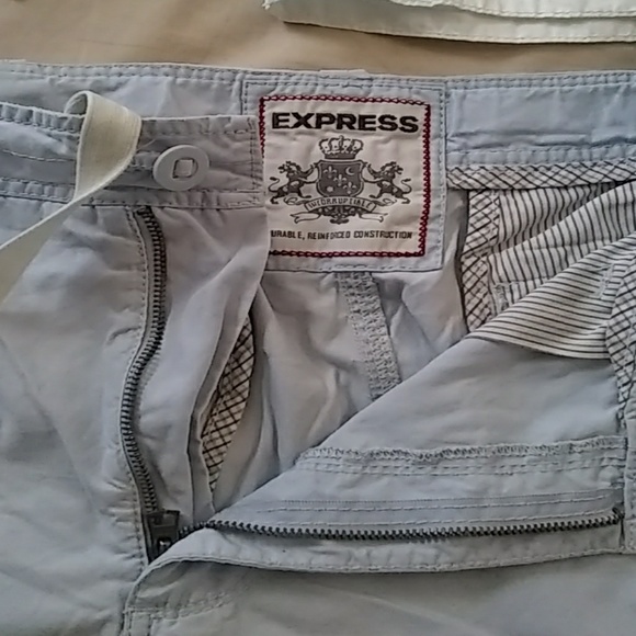 Express Shorts - Picture 3 of 5